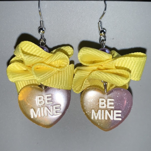 Hand Crafted Valentines 💝 Dangling Sterling Silver Fishhook with Yellow Bow - Picture 6 of 12